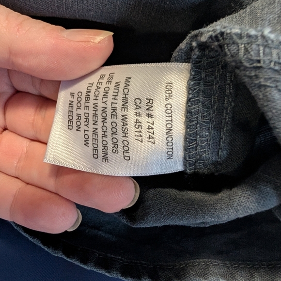 Red Head Brand Co. Classic Denim Button-Down Shirt Size Large (EUC) - Picture 6 of 12